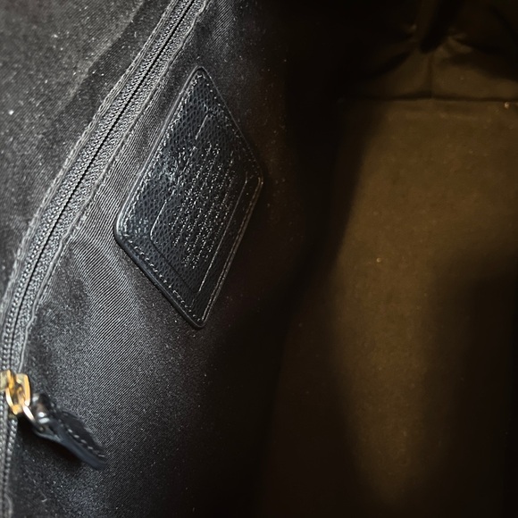 Excellent Condition Coach Black Leather Dome Satchel Crossbody Bag - Picture 5 of 13